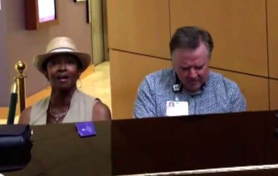 Stranger Joins Pastor For Heartwarming Duet On Hospital Piano (WATCH) 