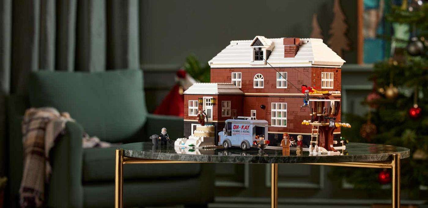Incredible 'Home Alone' LEGO Set is Divided Like an Advent Calendar and Inspired By McCallister Residence 
