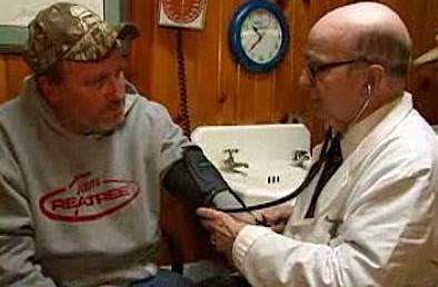 Small Town Doctor Has Charged $5 a Visit for 55 Years &#8212; and Never Taken a Day Off 