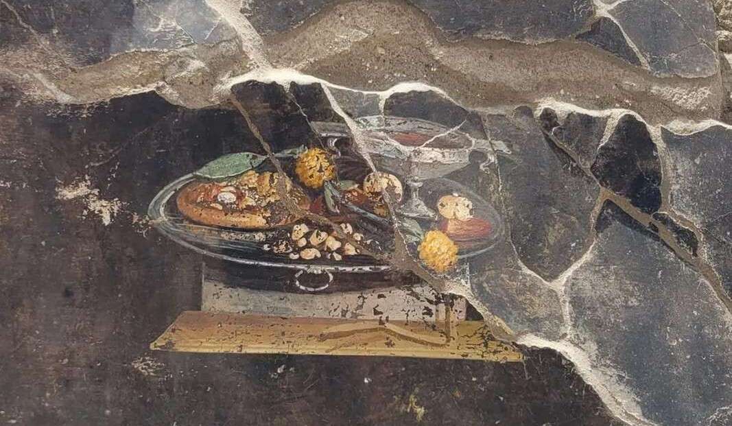 Alongside What Appears to Be Pizza, Recent Pompeii Excavations Reveal Yet More Hidden Treasures 