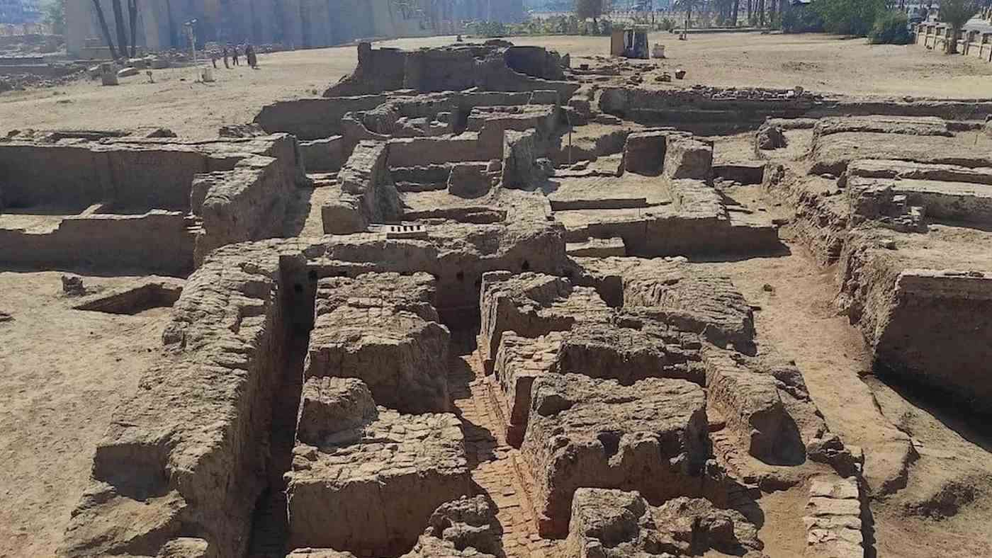 Archaeologists Uncover 'Complete Roman City' From 1,800 Years Ago in Luxor-Including Pigeon Towers 