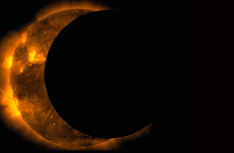 International Space Station Photobombs Solar Eclipse (And Other Stunning NASA Pics) 