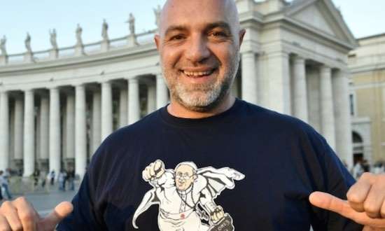 'Superpope' Francis T-shirts to Help the Poor and Needy 